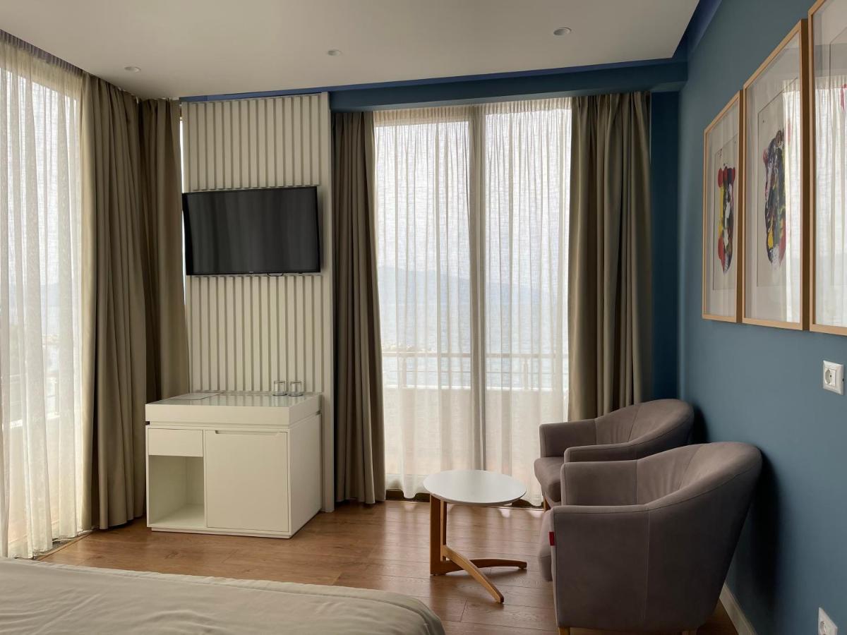 Paradise Beach Hotel Radhimë Exteriér fotografie