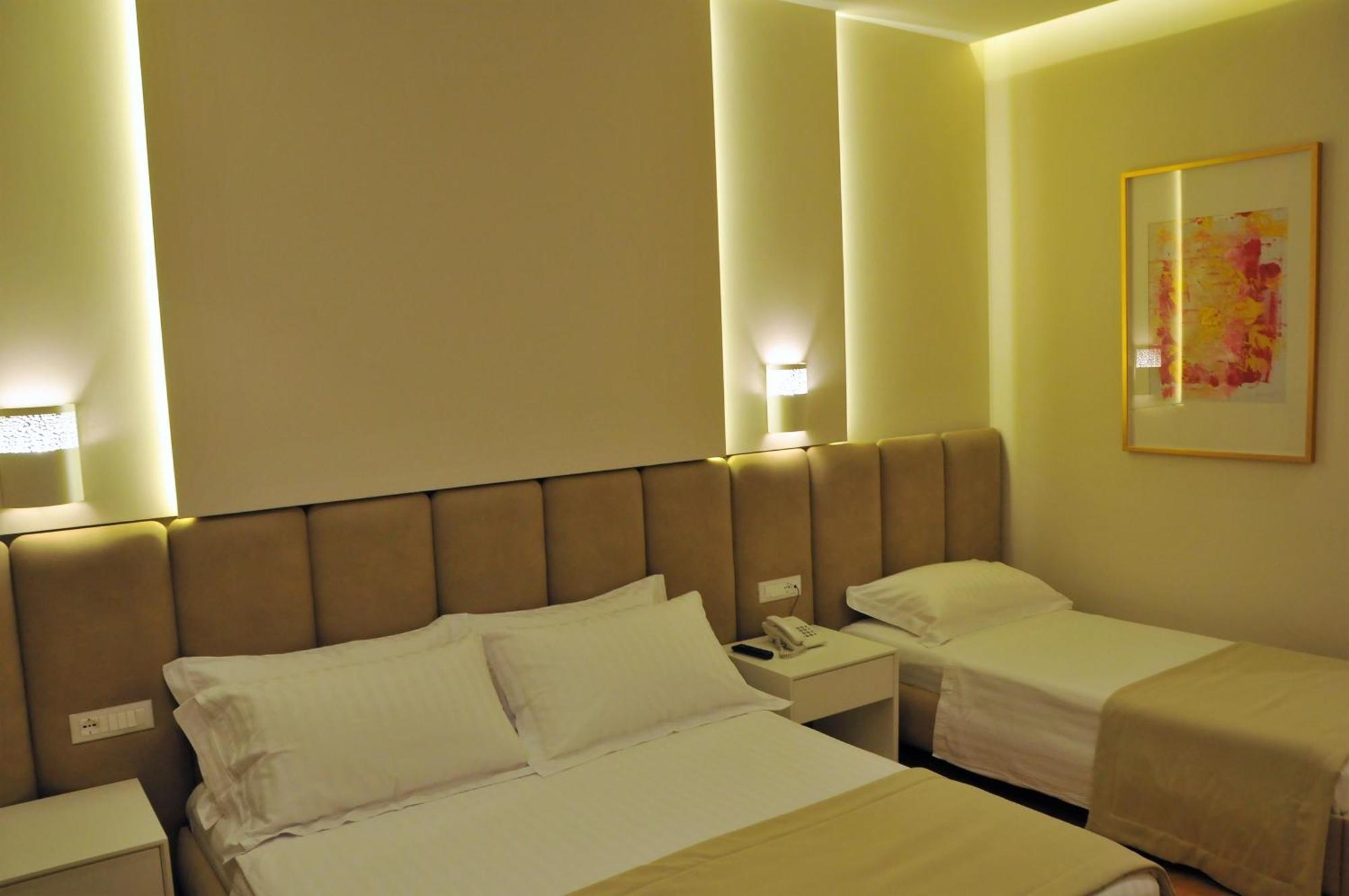 Paradise Beach Hotel Radhimë Pokoj fotografie