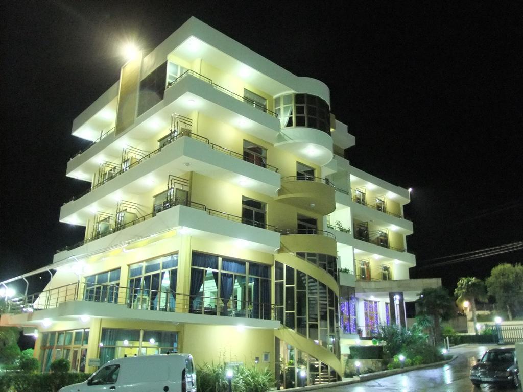 Paradise Beach Hotel Radhimë Exteriér fotografie